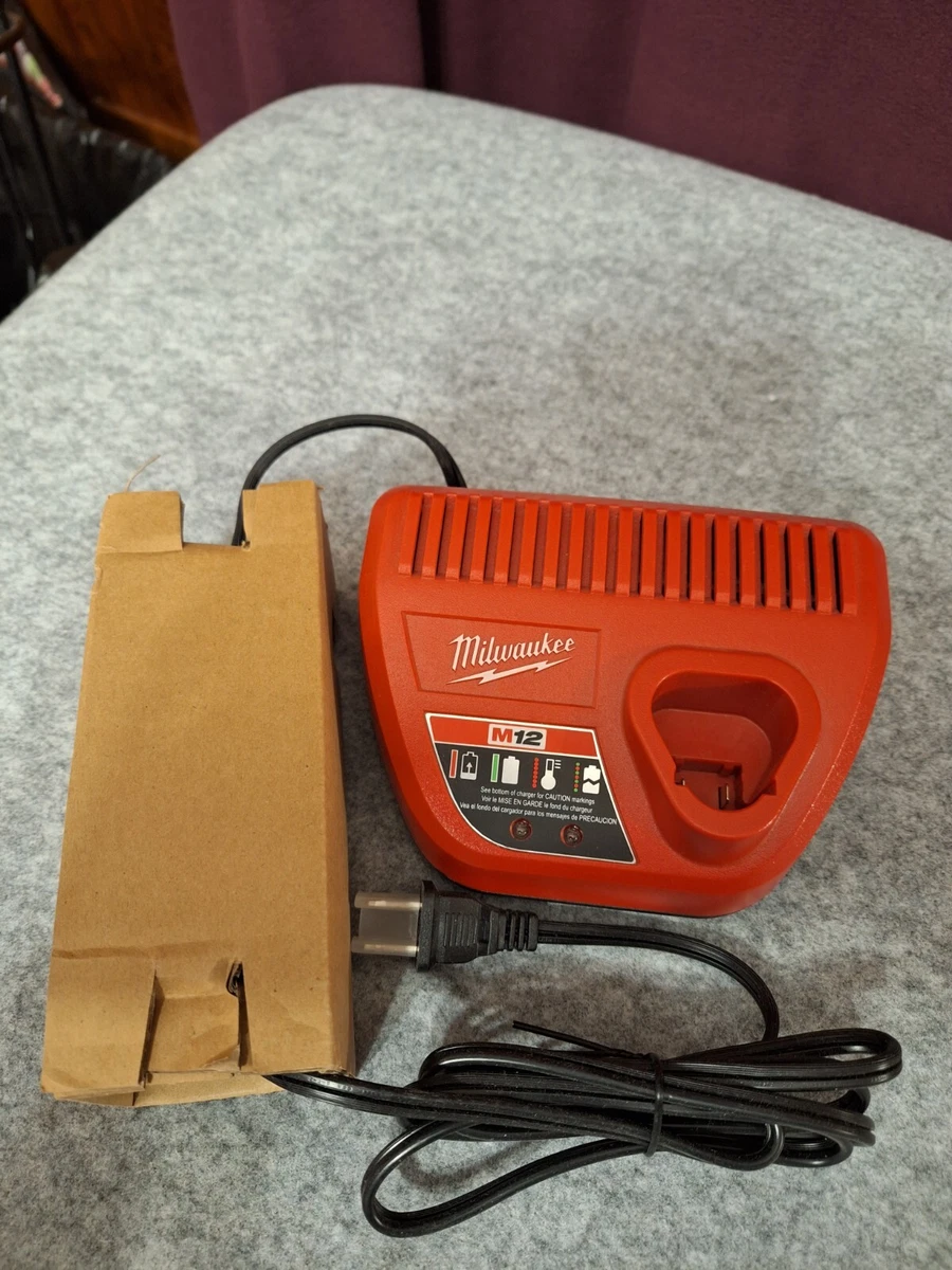 Milwaukee M12 Lithium-ion Battery Charger - Red (48-59-2401) - Image 2