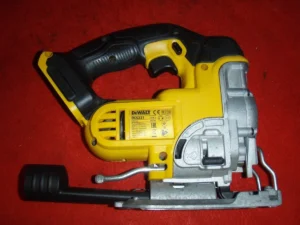 Dewalt DCS331, Cordless JigSaw, 18v XR Li-ion, 400w. Type 3.