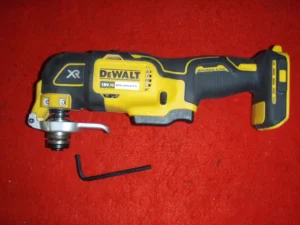 Dewalt DCS355, Cordless Multi-tool, 18v XR Li-ion, Type 11.