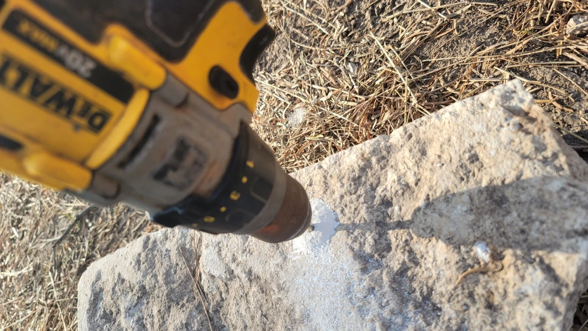 DeWalt DCD985 20V MAX 3-speed 1/2 in. Hammer Drill-works As It Should - Image 2