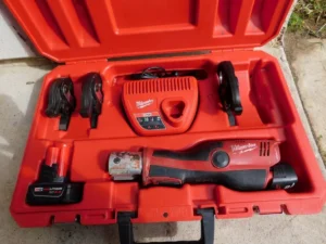 MILWAUKEE 2473-22 FORCE LOGIC M12 PRESS PRESSING TOOL 3 JAWS 1/2" , 3/4" & 1"